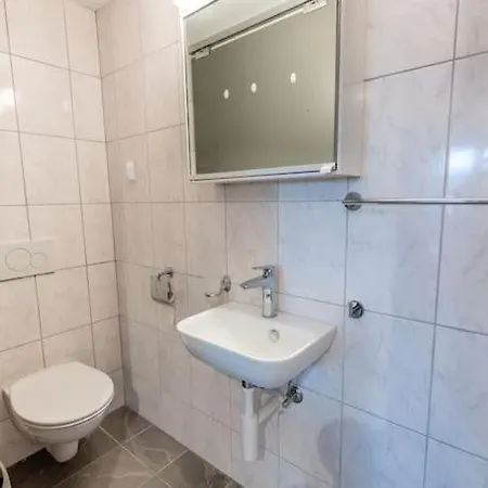 Appartement Nachhaltig Wohnen Im 1, Stock, Gratis Parkplatz! *